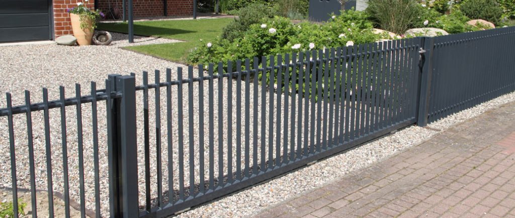 A,New,House,With,A,Metal,Sliding,Gate